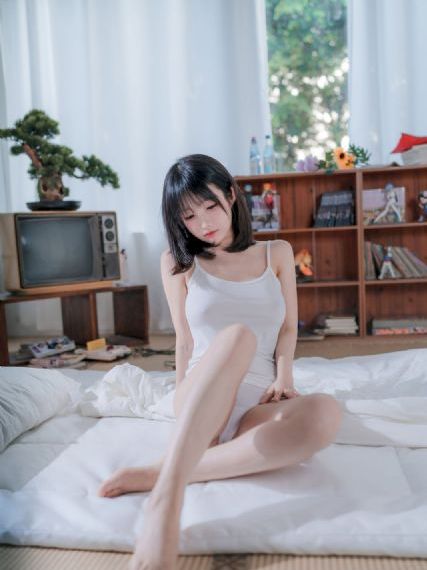 岳厨房张开腿让我看_超清在线观看电视