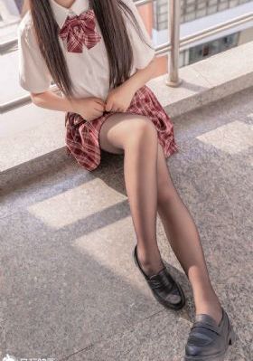 一脸嫌弃的表情给你看胖次_BD手机在线看